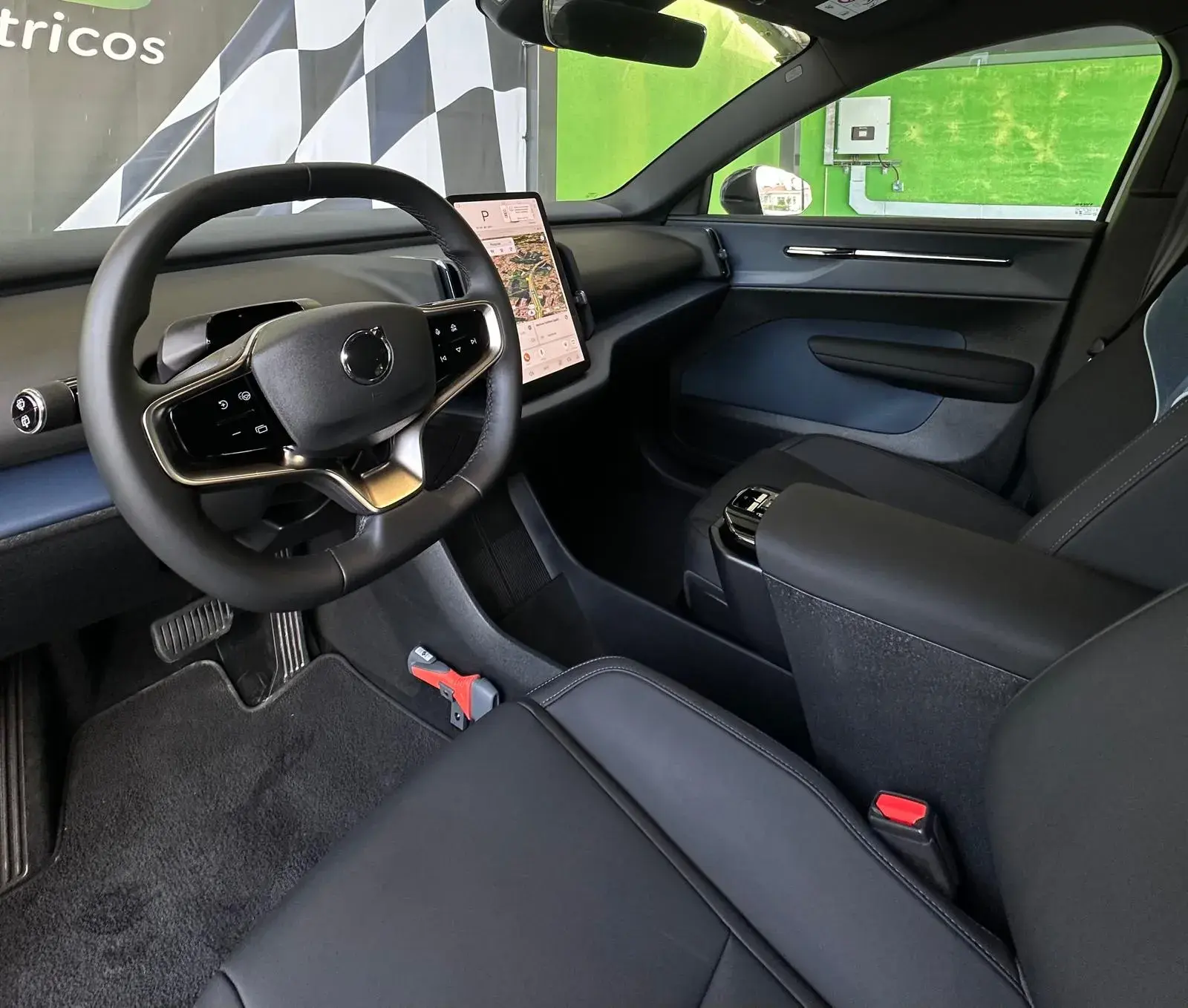 Volvo EX30 51 kWh Single Motor Core 10