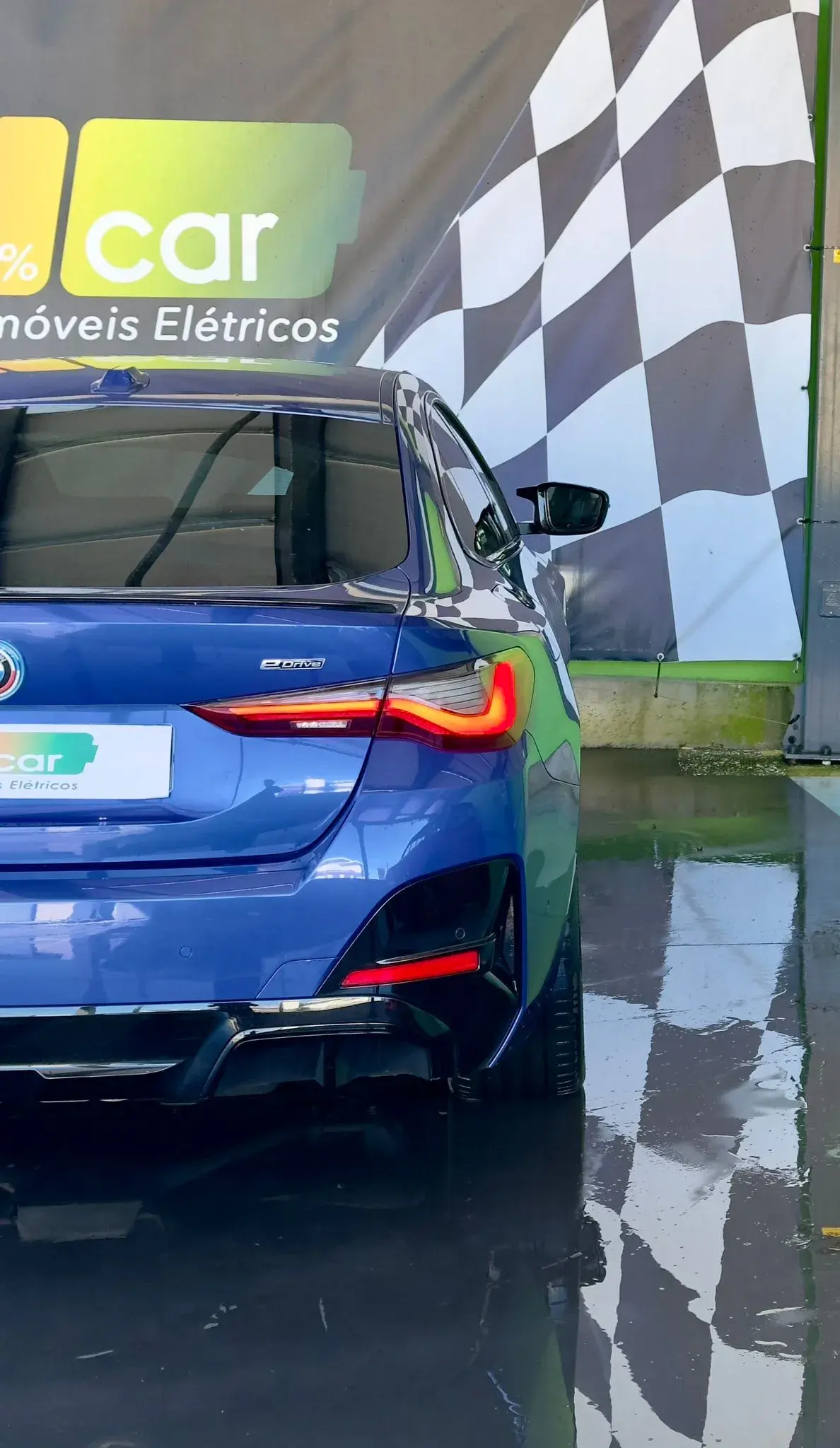 BMW i4 eDrive40 Pack Desportivo M 8