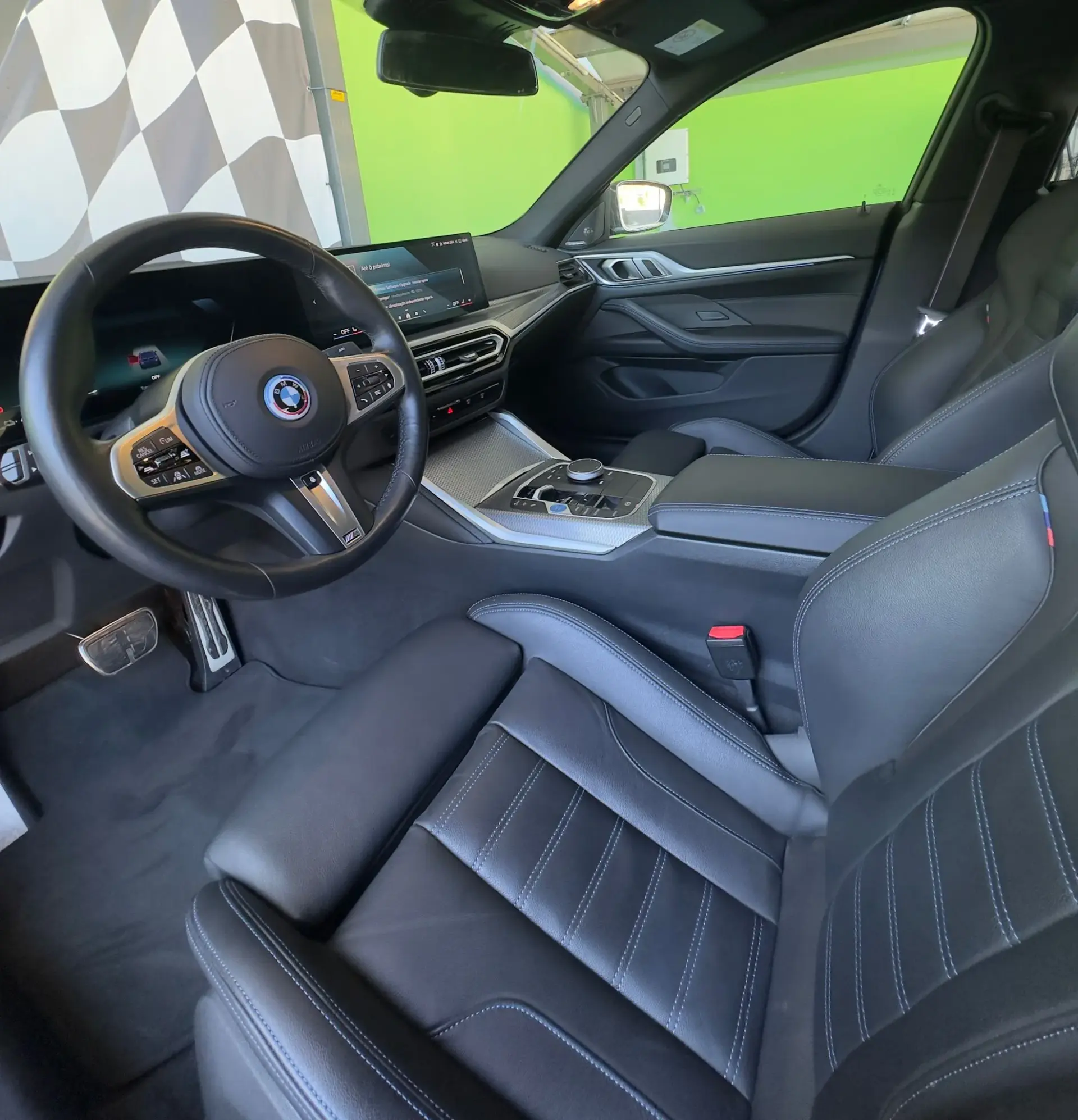 BMW i4 eDrive40 Pack Desportivo M 10