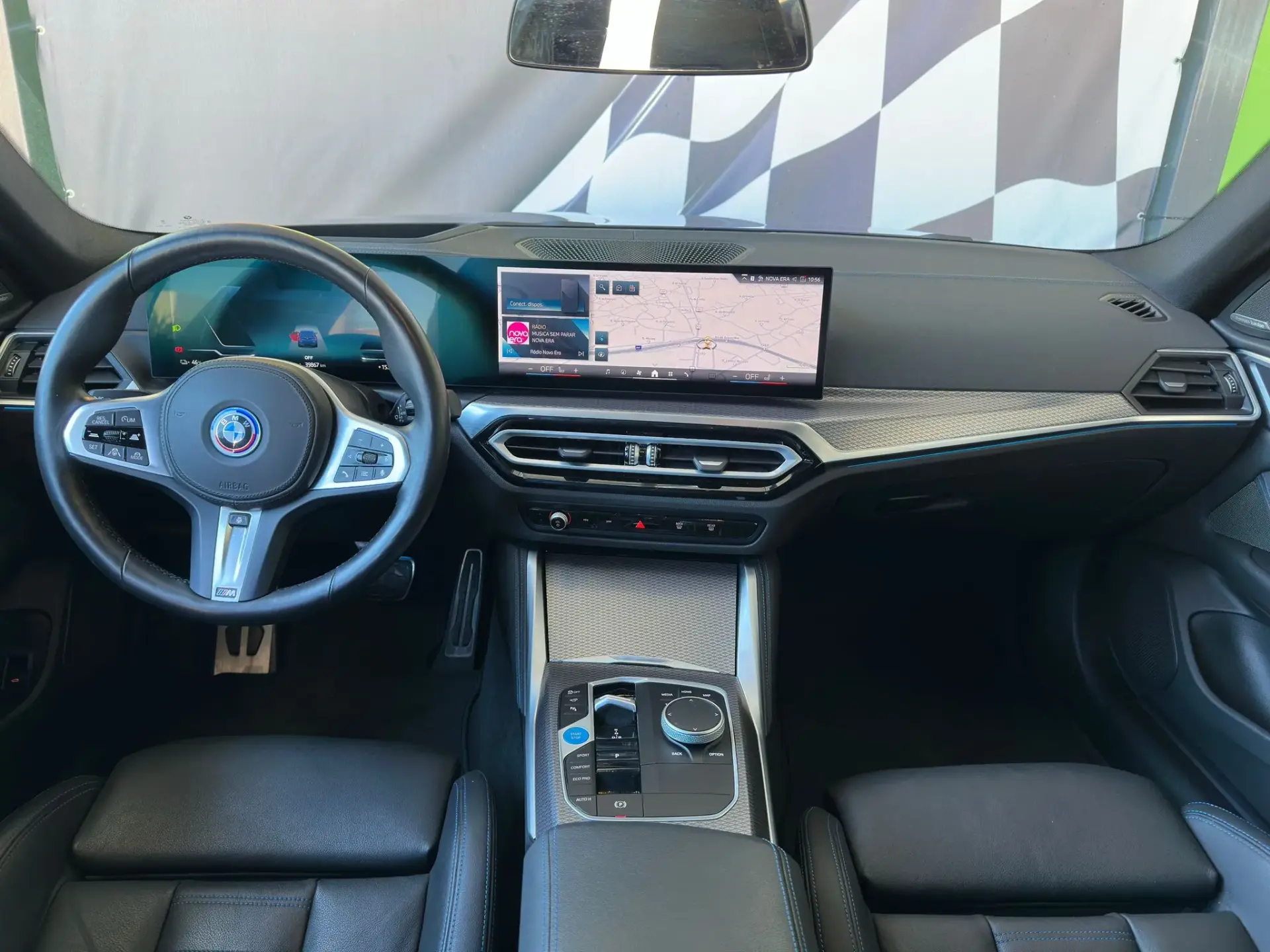 BMW i4 eDrive40 Pack Desportivo M 26