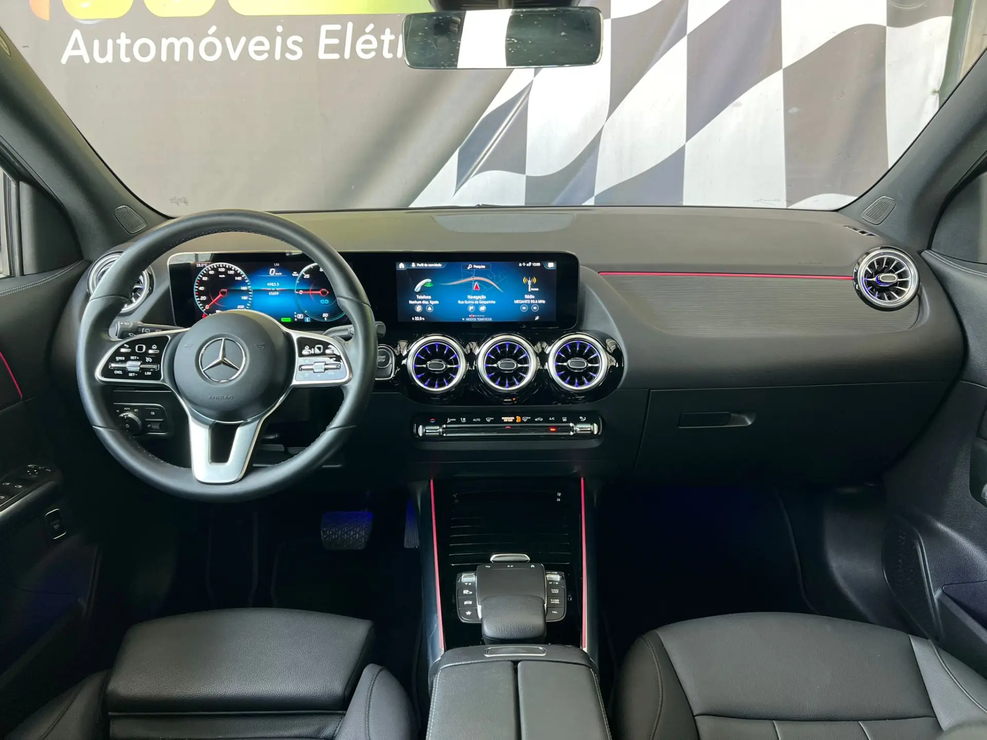 Mercedes-Benz EQA 250 Electric Art 12