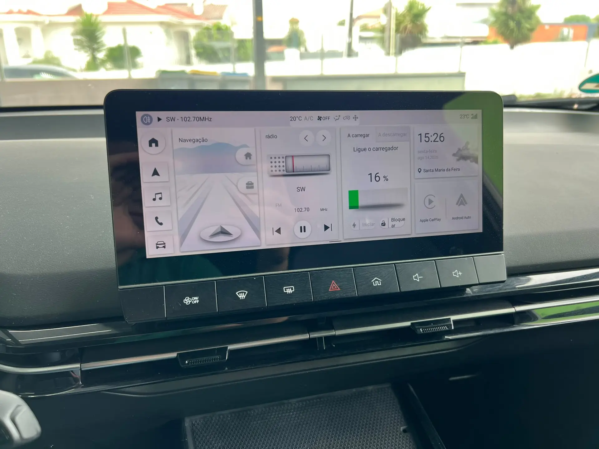 MG MG4 64 kWh Luxury 17