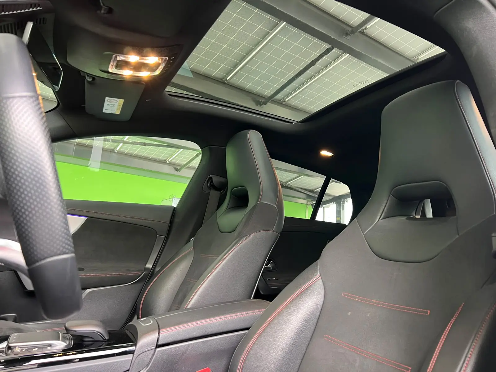 Mercedes-Benz CLA 250 e Shooting Brake AMG Line 11
