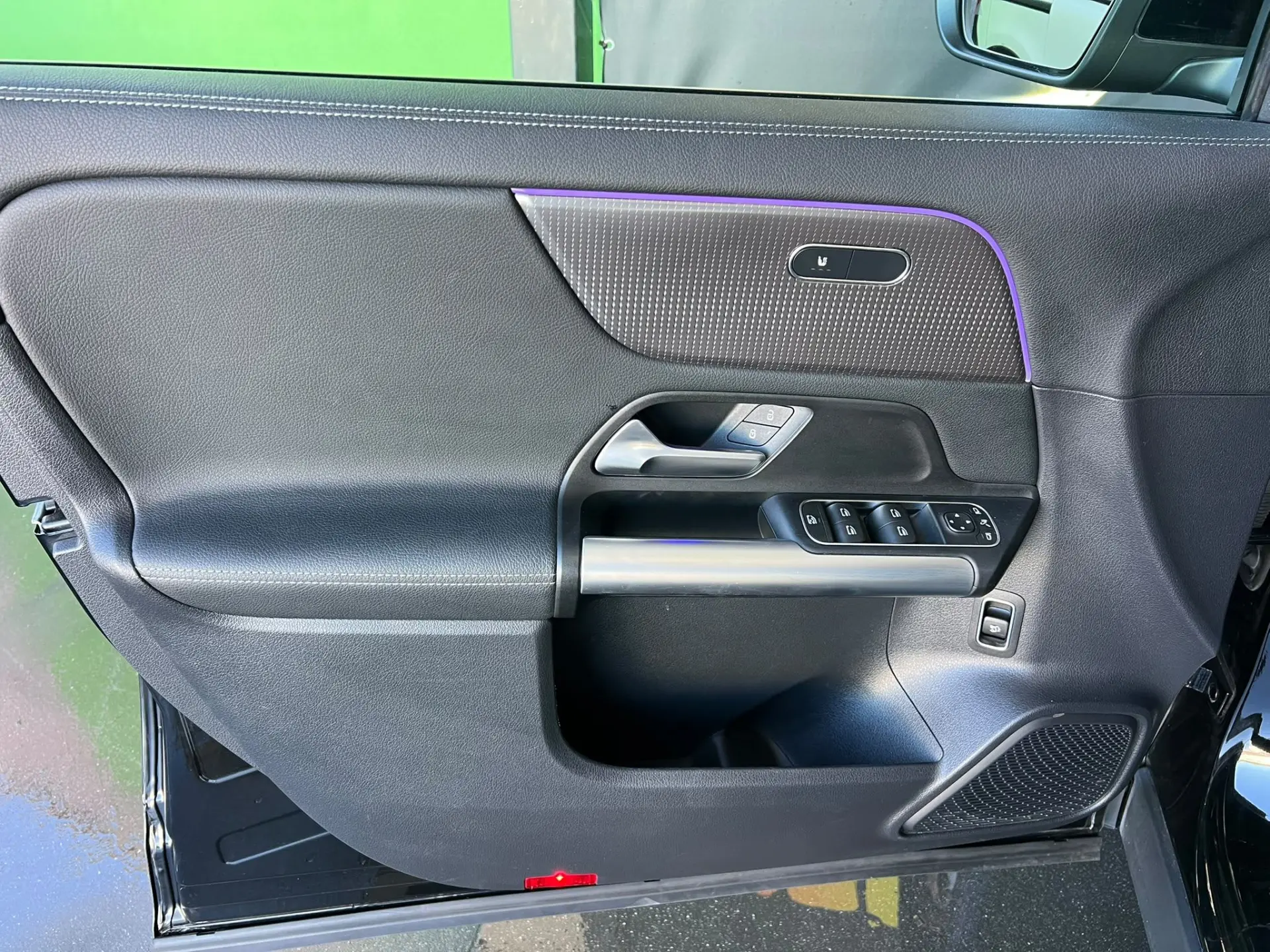 Mercedes-Benz EQA 250+ Electric Art 11