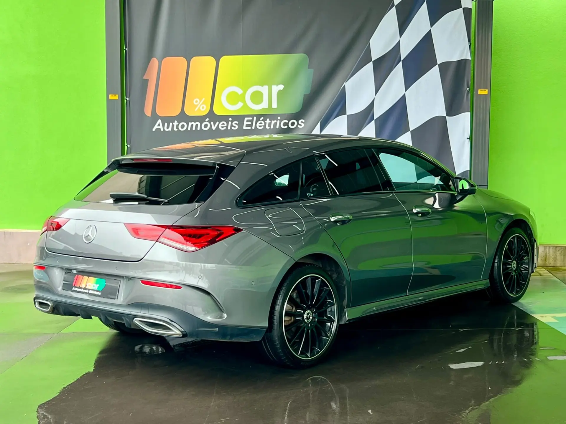 Mercedes-Benz CLA 250 e Shooting Brake AMG Line 5