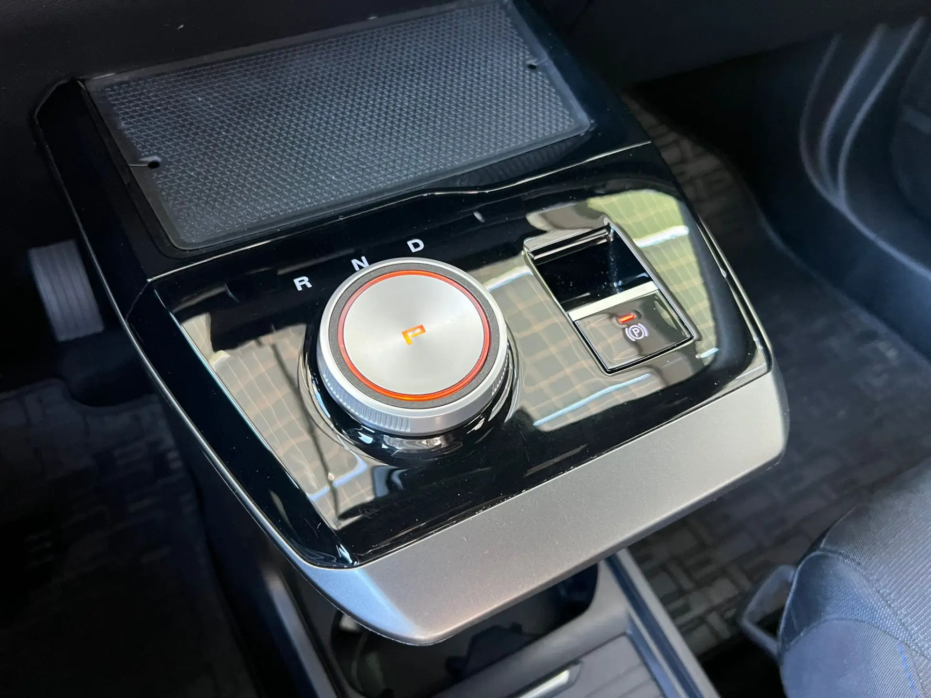 MG MG4 51 kWh Standard 20