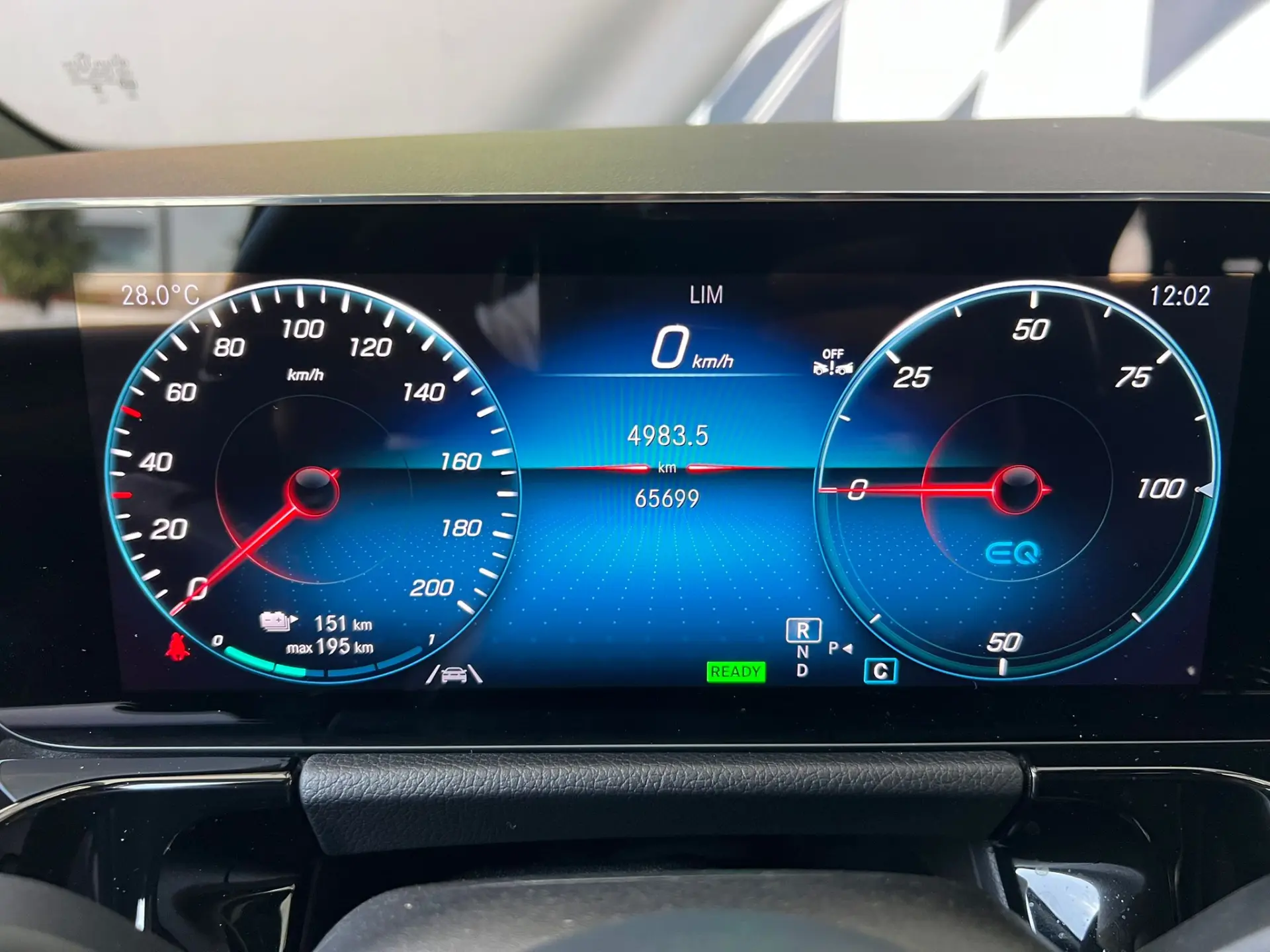 Mercedes-Benz EQA 250 Electric Art 15