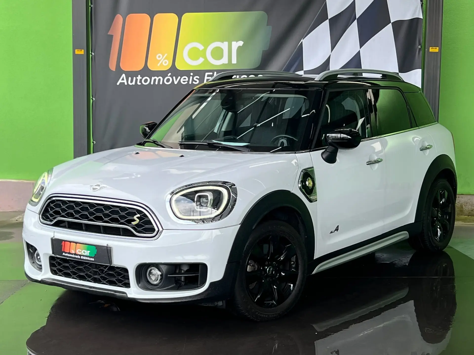 MINI Countryman Cooper SE ALL4 Auto 1
