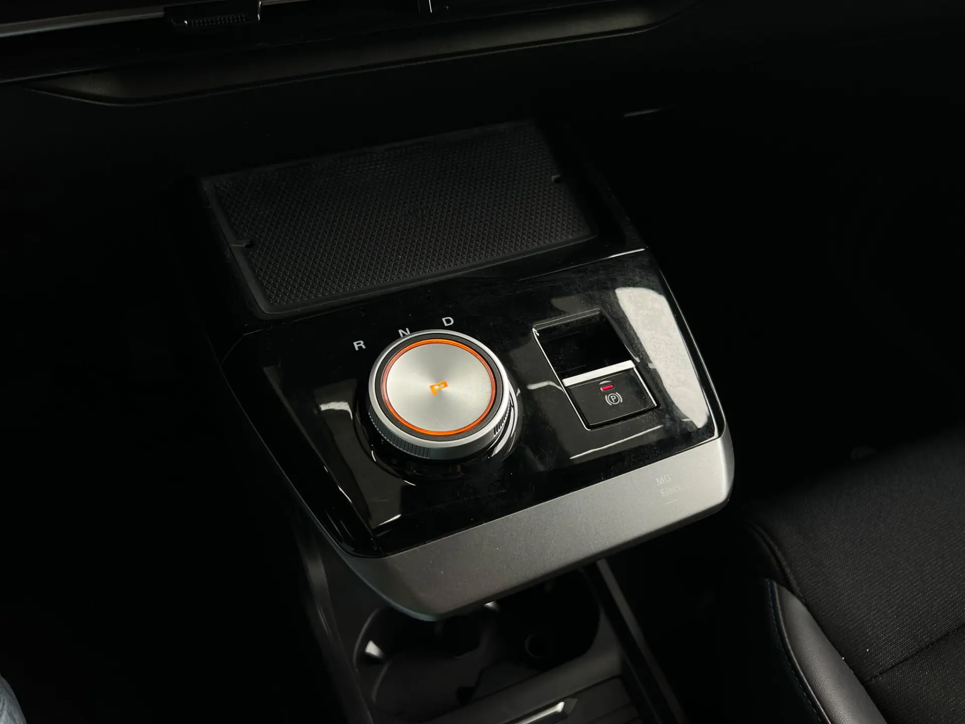 MG MG4 64 kWh Luxury 20