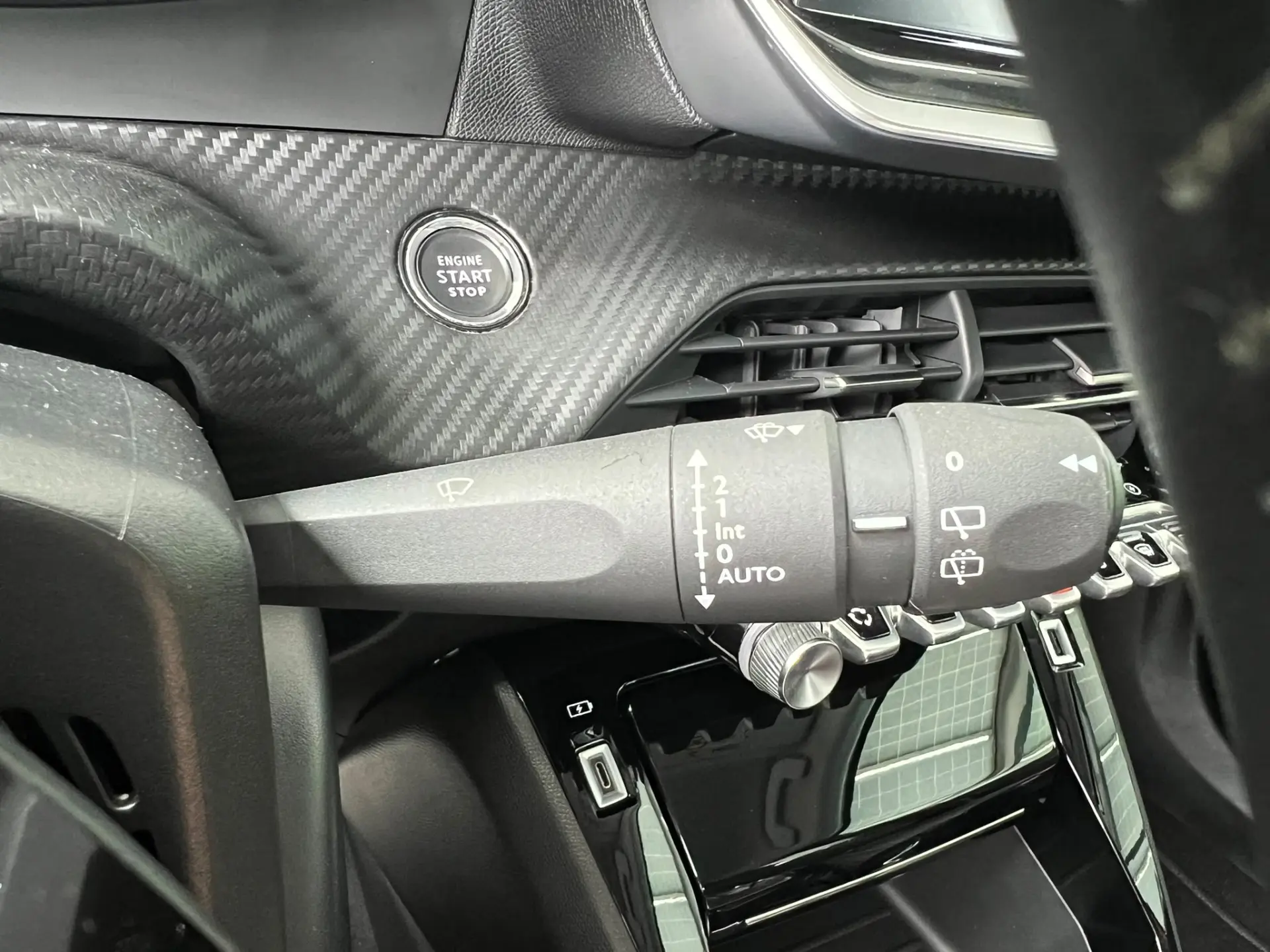 Peugeot e-2008 50 kWh Allure Pack 14