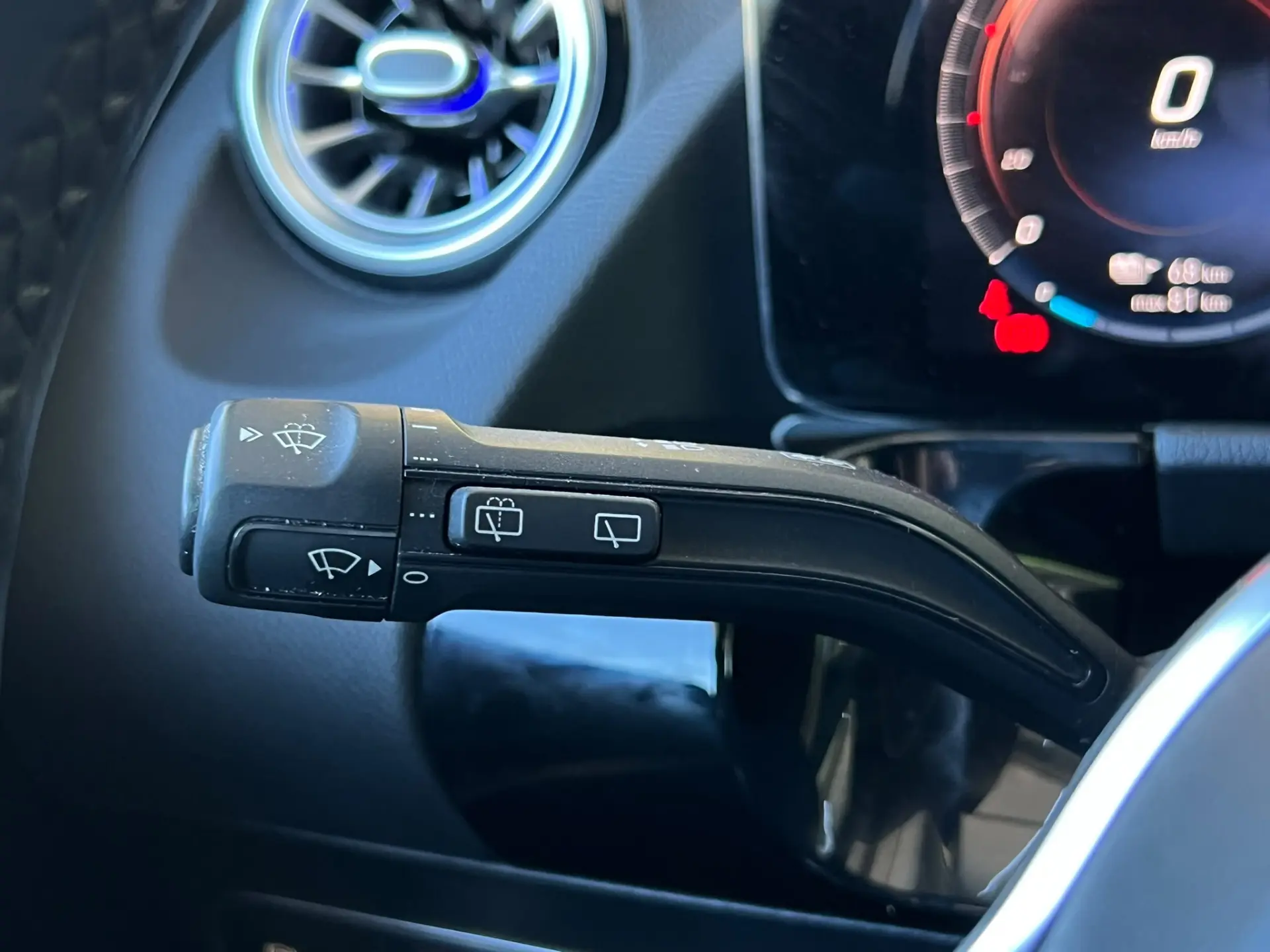 Mercedes-Benz EQA 250+ Electric Art 14