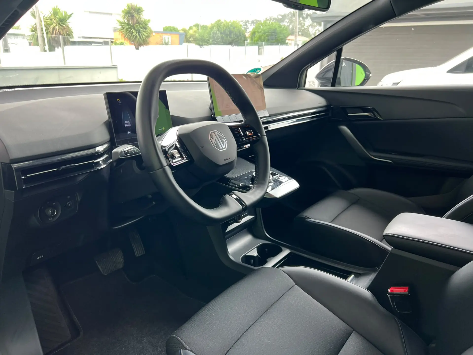 MG MG4 64 kWh Luxury 7