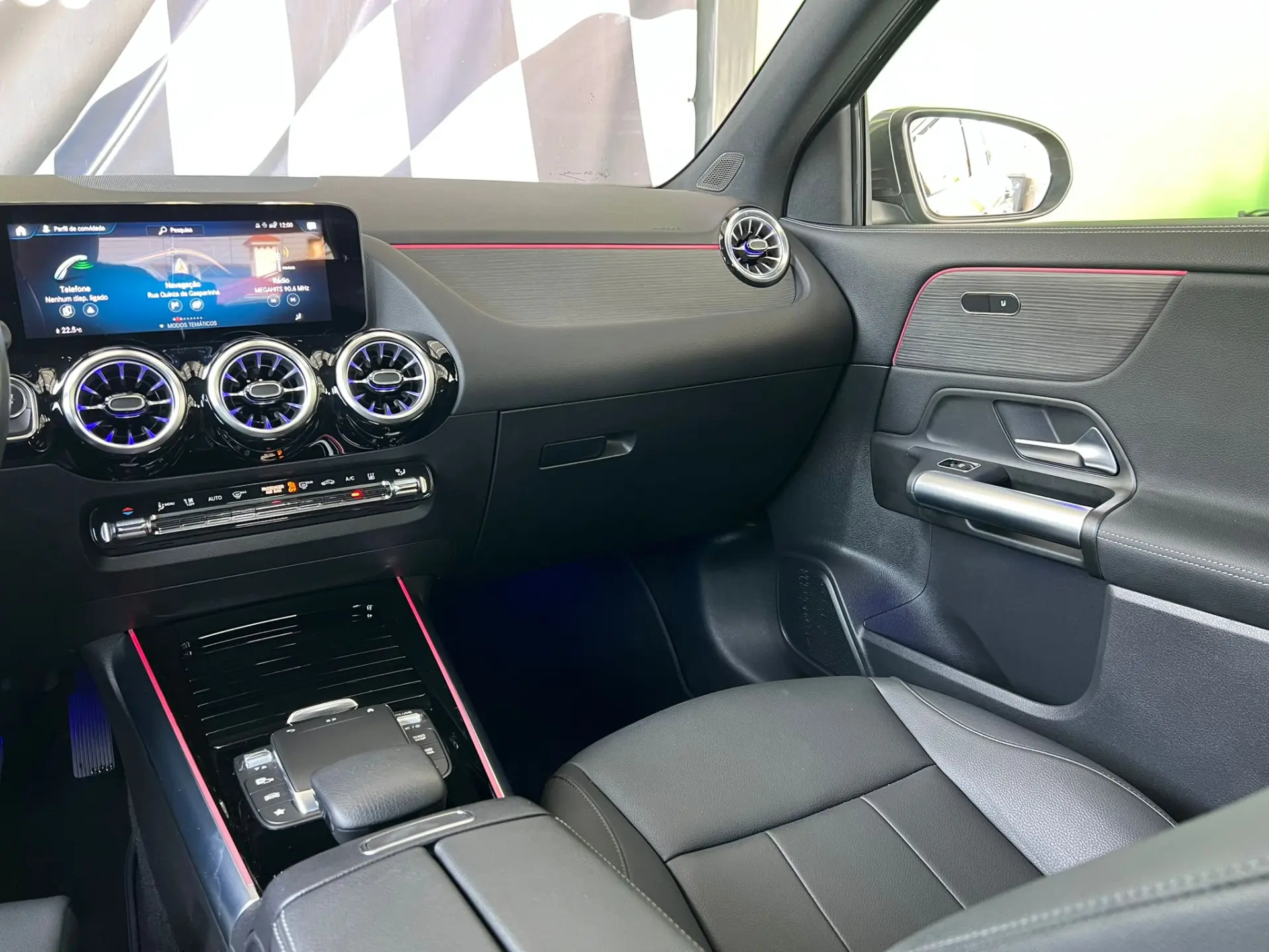 Mercedes-Benz EQA 250 Electric Art 13