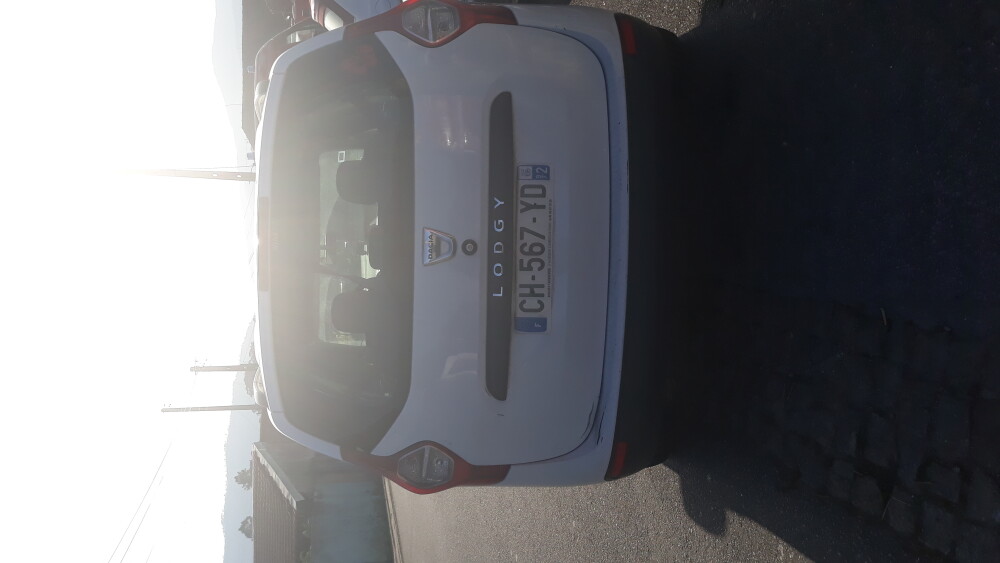 Dacia Lodgy CH-567-YD 2