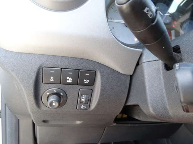 Peugeot Partner 5 LUGARES 13