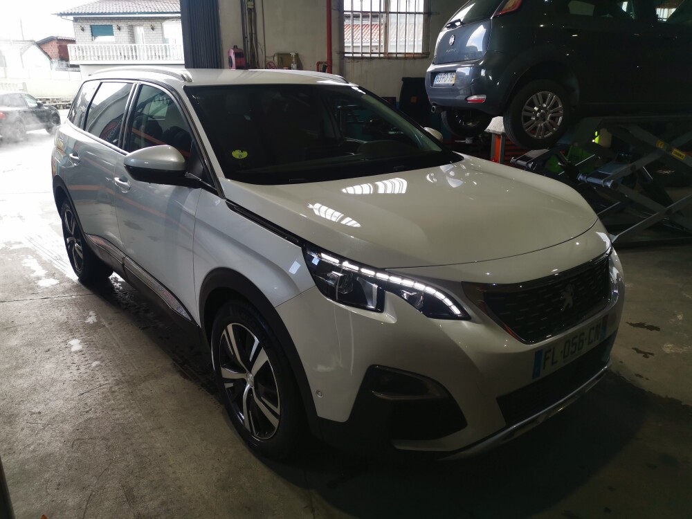 Peugeot 5008 FL-056-CN 6