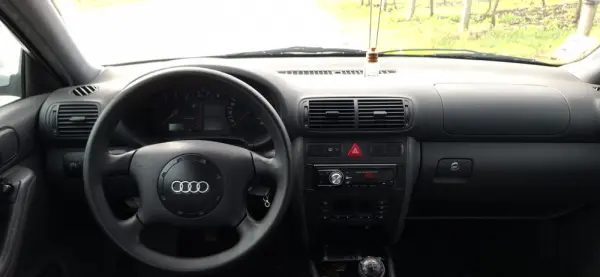 Audi A3 8