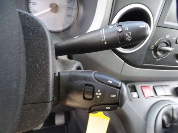 Peugeot Partner 5 LUGARES 12