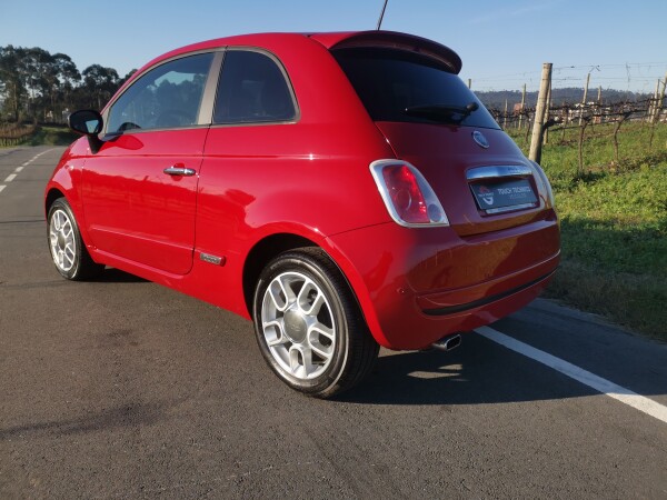 Fiat 500 vermelho AS-77-ZT 3