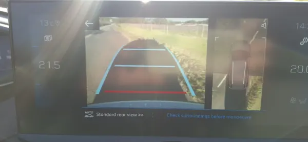 Peugeot 5008 1.5 BlueHDi Allure EAT8 11