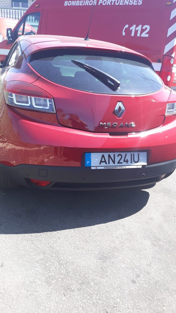 Renault Mégane Coupe AN-24-IU 2