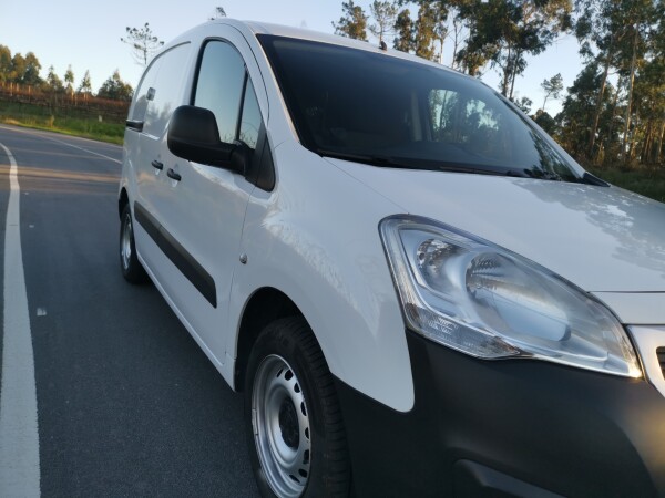Peugeot Partner AZ-40-MN 7
