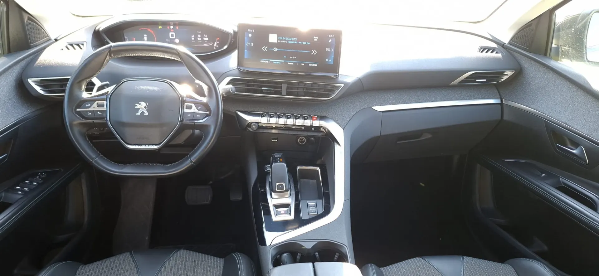 Peugeot 5008 1.5 BlueHDi Allure EAT8 7