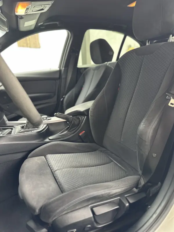 BMW 318 d Pack M 22