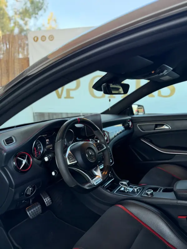 Mercedes-Benz CLA 45 AMG Shooting Brake 4-Matic 19