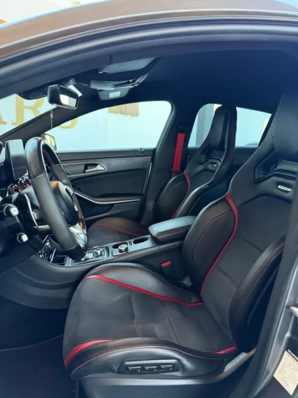Mercedes-Benz CLA 45 AMG Shooting Brake 4-Matic 20