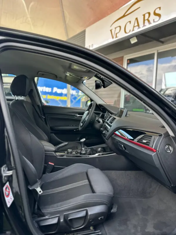 BMW 116 d Line Sport 12