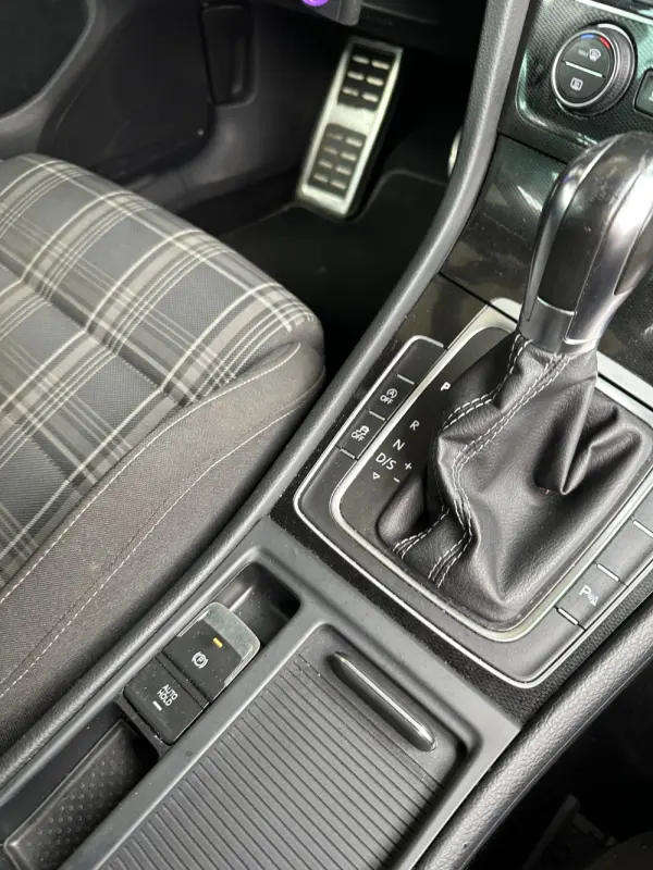 Volkswagen Golf 2.0 TDi GTD DSG 21