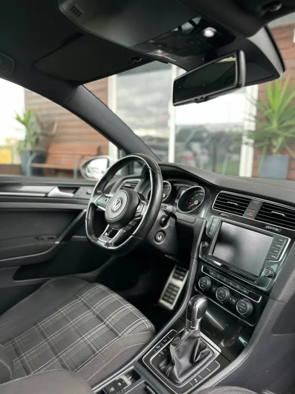 Volkswagen Golf 2.0 TDi GTD DSG 20