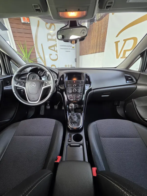 Opel Astra Sports Tourer 1.6 CDTI Dynamic S/S 12