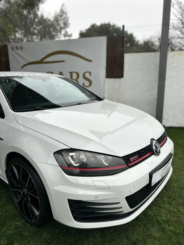 Volkswagen Golf 2.0 TSi GTi DSG Performance 6