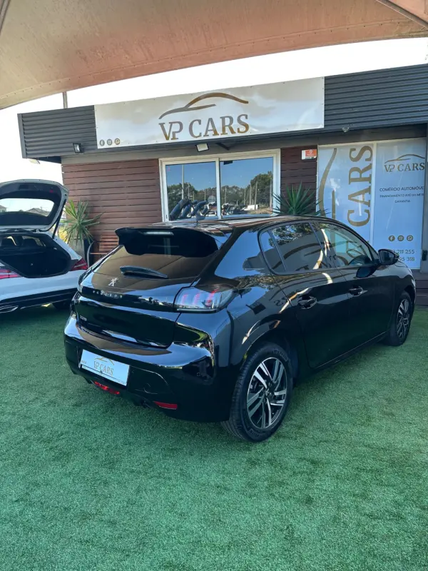 Peugeot 208 1.2 PureTech Allure Pack EAT8 8