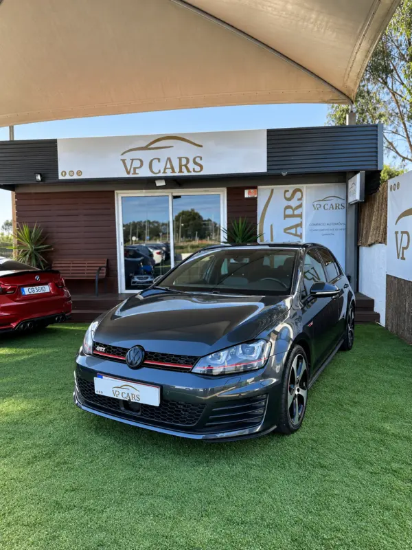 Volkswagen Golf 2.0 TSi GTi DSG Performance 2