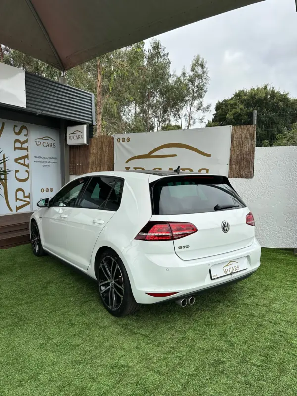 Volkswagen Golf 2.0 TDi GTD DSG 5