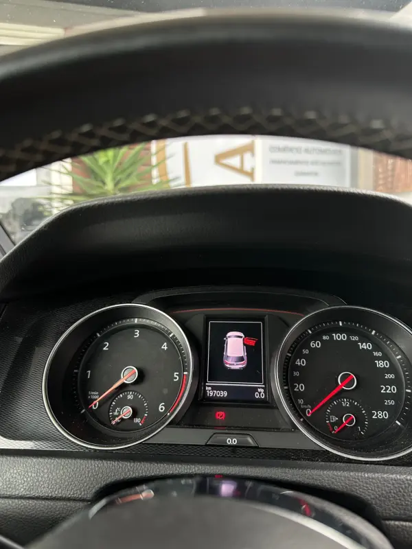Volkswagen Golf 2.0 TDi GTD DSG 28
