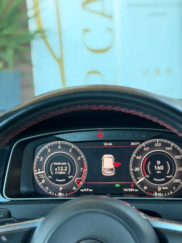 Volkswagen Golf 2.0 TSI GTI DSG Performance 32
