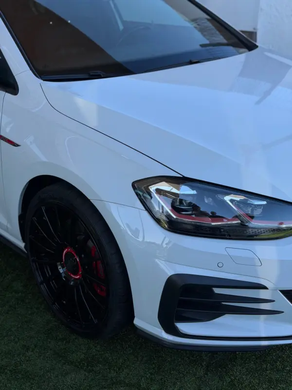 Volkswagen Golf 2.0 TSI GTI DSG Performance 11