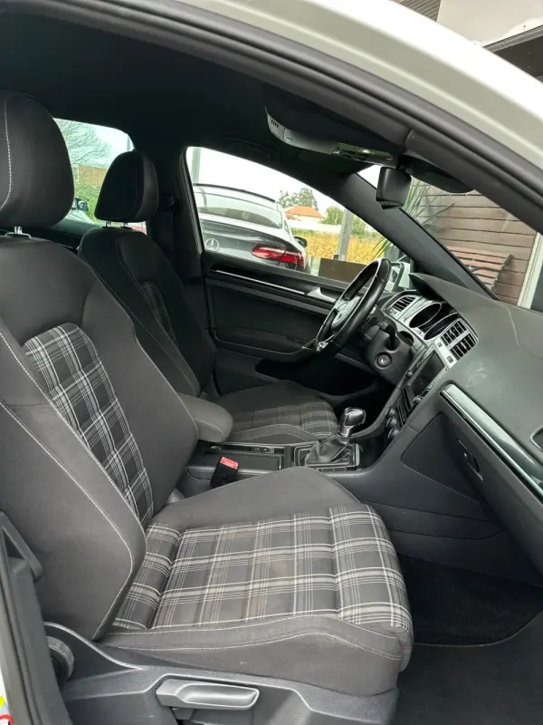 Volkswagen Golf 2.0 TDi GTD DSG 18