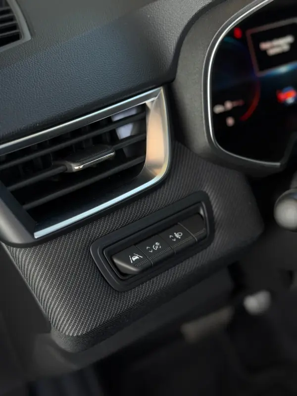 Renault Clio E-Tech Hybrind - Esprit Alpine 32