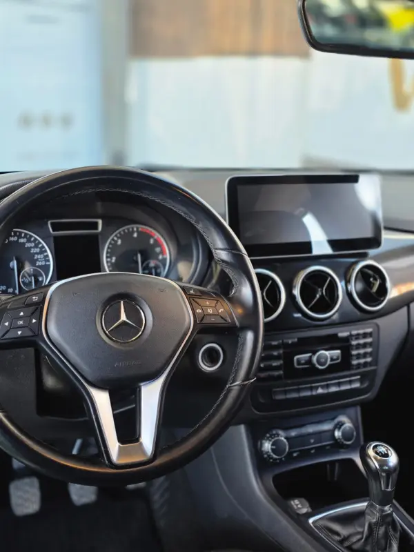 Mercedes-Benz B 200 Outro 18