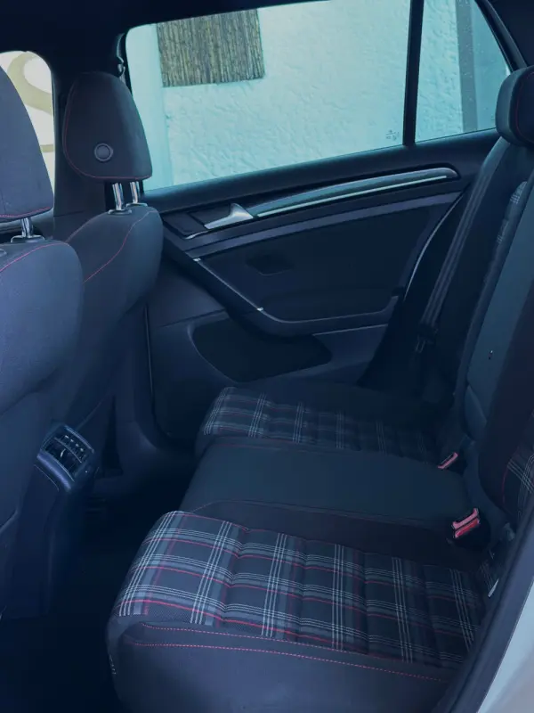 Volkswagen Golf 2.0 TSi GTi DSG Performance 20