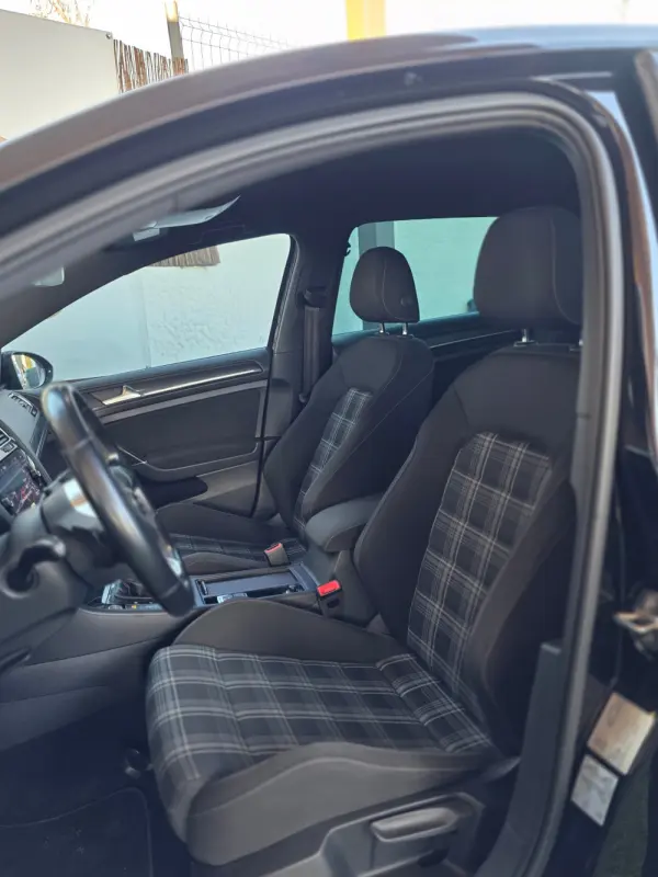 Volkswagen Golf 2.0 TDi GTD DSG 17