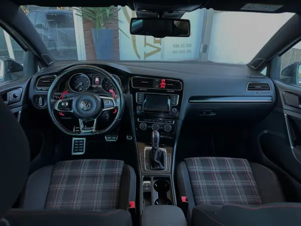 Volkswagen Golf 2.0 TSi GTi DSG Performance 23