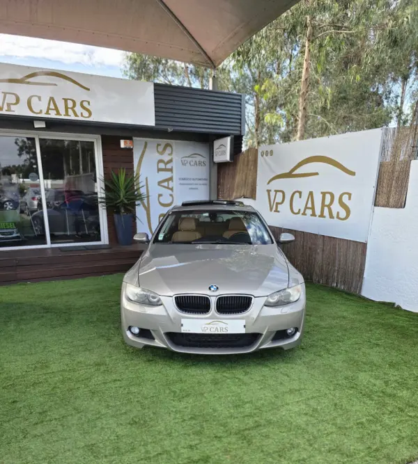 BMW 320 Pack M 2