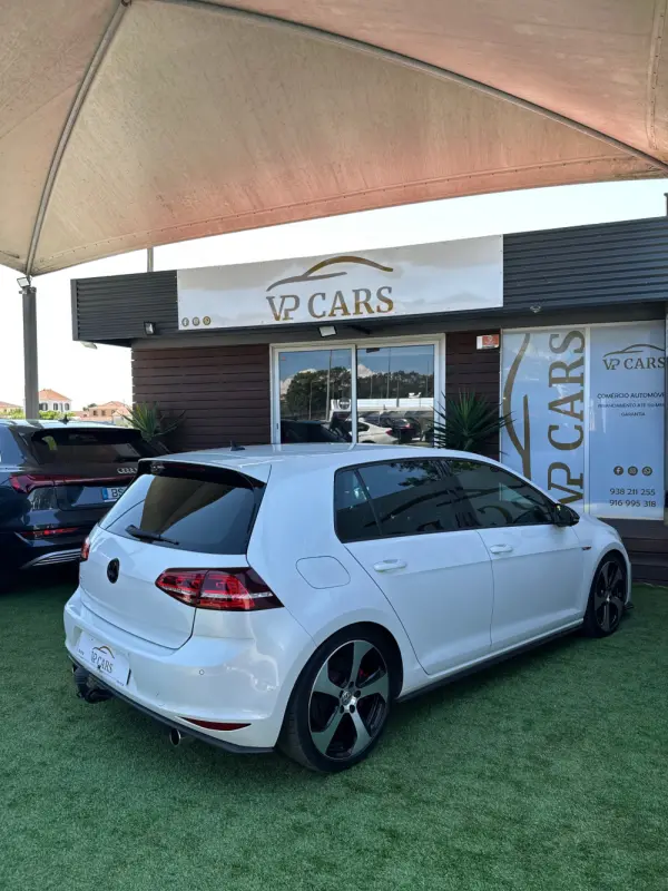 Volkswagen Golf 2.0 TSi GTi DSG Performance 14