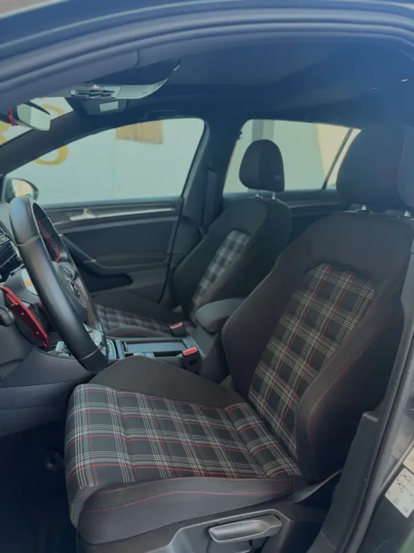 Volkswagen Golf 2.0 TSI GTI DSG Performance 22